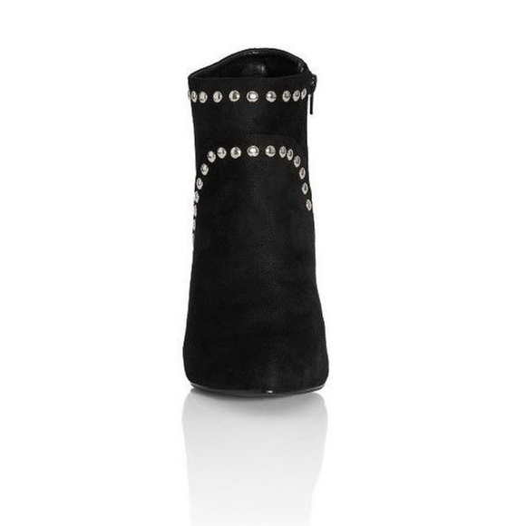 The Rae Ankle Boot makes a stylish addition to any look,with sexy studded detail - Picture 3 of 3